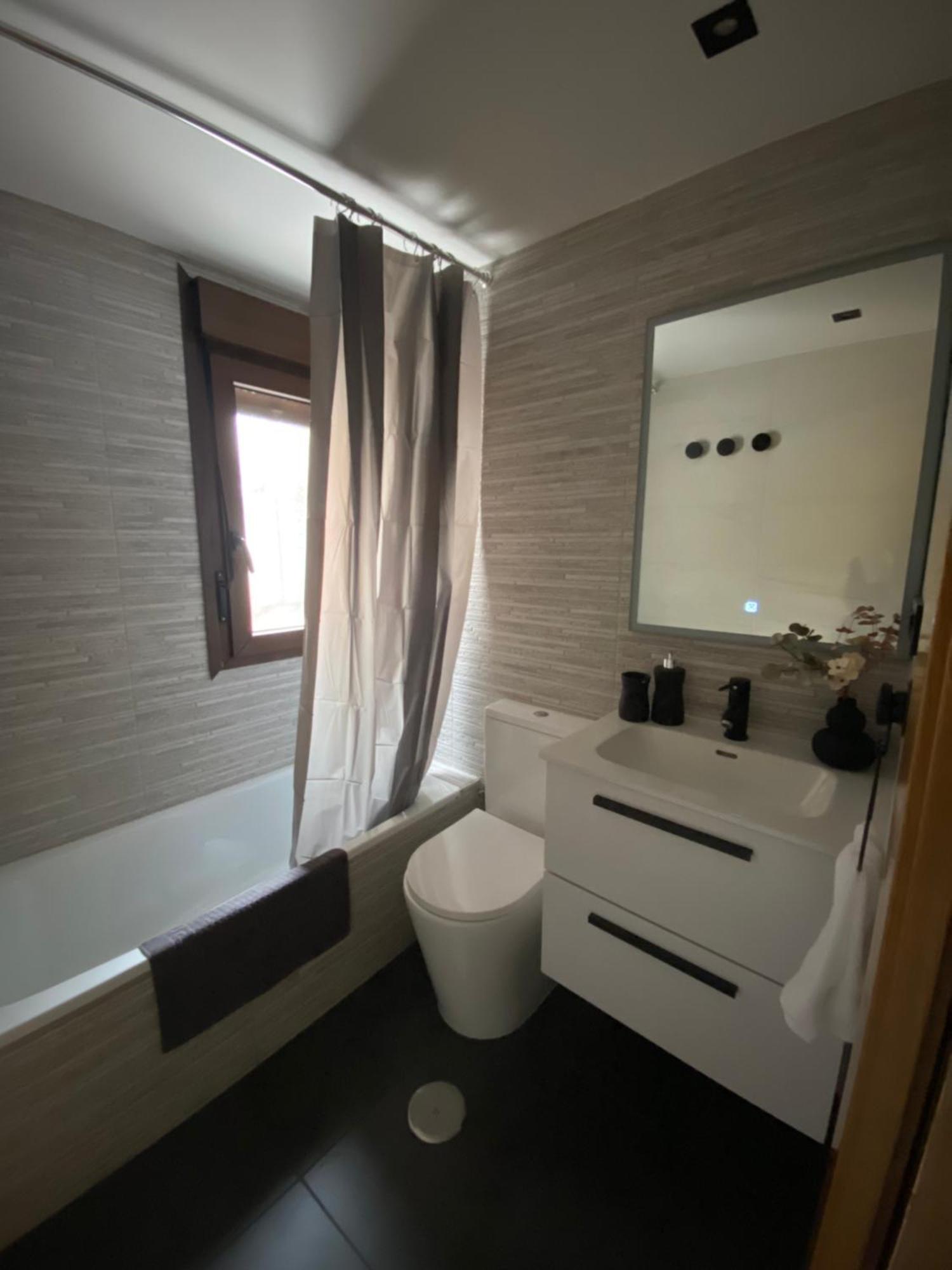 Nevada Apartment Pinos Genil