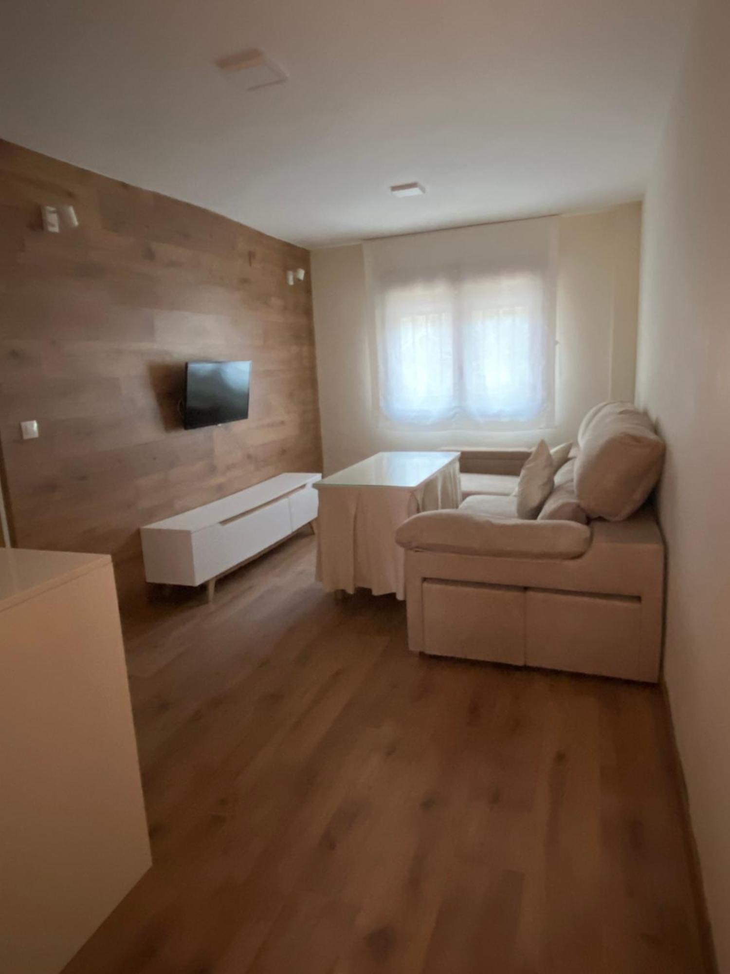 Nevada Apartment